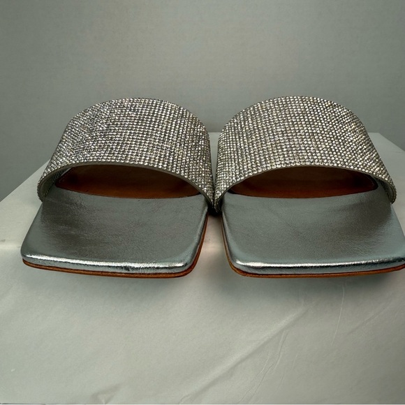 Vicenza Metallic Slide Sandals Size 37/8 - Picture 4 of 12